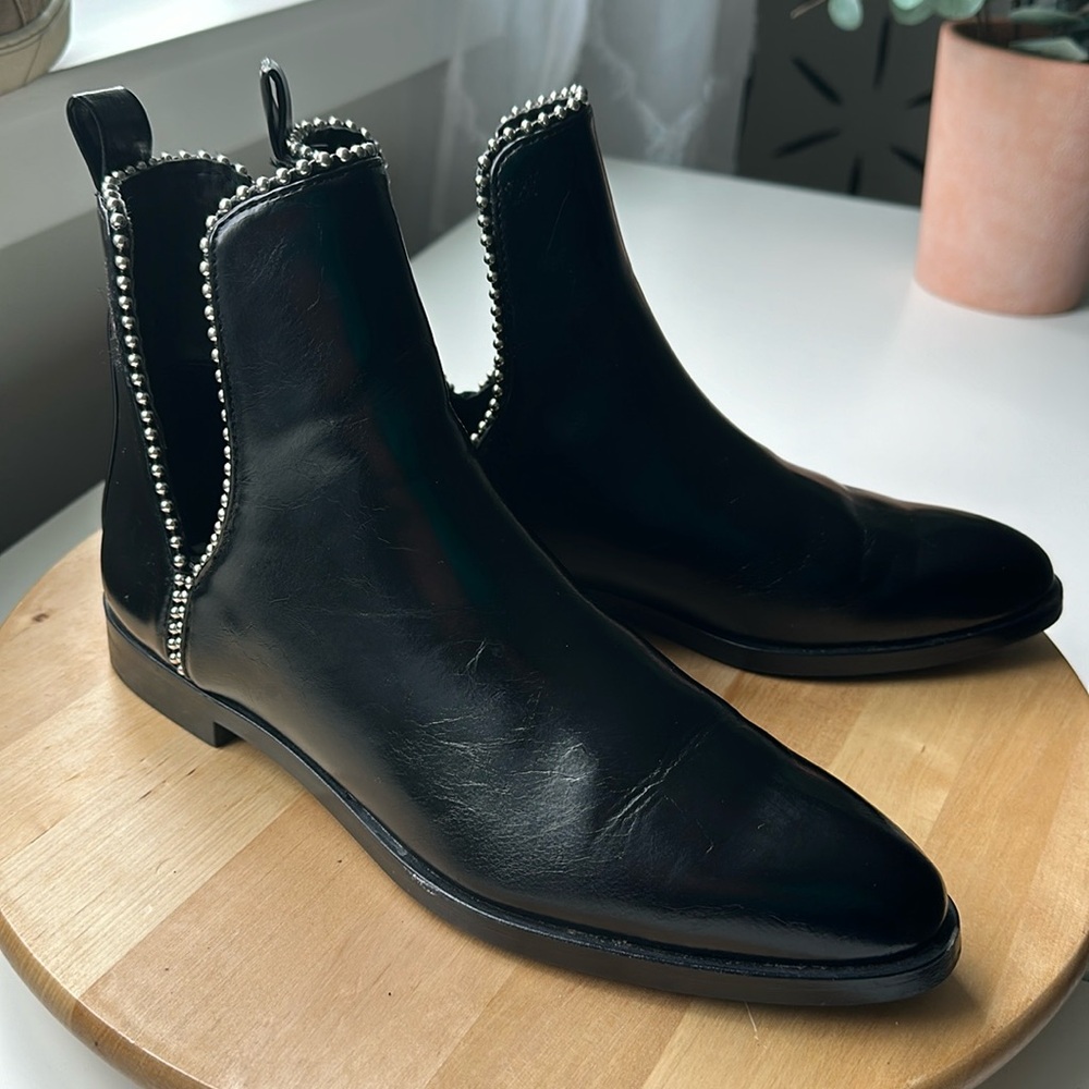 Gorgeous ankle boots